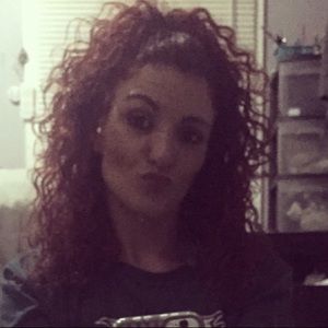 Meet your Posher, Amanda